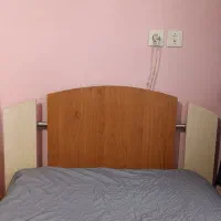 دو عدد تخت ۱ نفره و کمد و میز آرایش و میزتحریر|تخت و سرویس خواب|کرج, کوی بعثت|دیوار