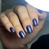 خدمات و آموزش کاشت ناخنبه صورت حرفه ای|خدمات آرایشگری و زیبایی|الیگودرز, |دیوار