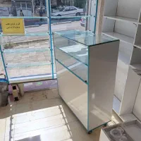 فروش قفسه( ام دی اف)ویترین مغازه به علت تغییر شغل