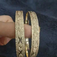 دو عدد النگو خیلی شیک رنگ طلا