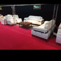 نجار و رویه کوب ماهر مبل راحتی