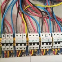 برقکار رشت و خدمات برق منصفانه|خدمات پیشه و مهارت|رشت, دیلمان|دیوار