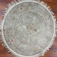 قالیچه گرد و کناره