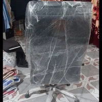 صندلی چرم ایساتیس