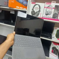 لپتاپsurface i5نسل10رم8ddr4 کاملانوباکارتن‌هاردssd