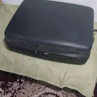 صندوق. ساک وچمدان دستی