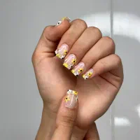 خدمات زیبایی ناخن