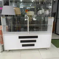 پیشخوان داخل مغازه