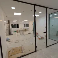 نصب پارتیشن شیشه ای و درب اتوماتیک و نرده شیشه ای|خدمات پیشه و مهارت|ری, دولتآباد|دیوار