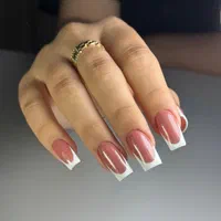 تخفیف کاشت ناخن|خدمات آرایشگری و زیبایی|اردبیل, |دیوار