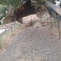 پارکینگ  ماشین سواری برای زمستان .آهن کامل