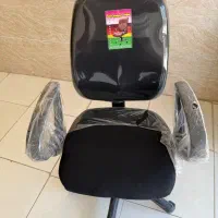 میز‌ و صندلی اداری