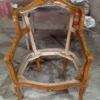 تعمیرات مبلمان و رنگ کاری چوب