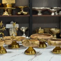 فقط تعداد|ظروف پخت‌وپز|خوی, |دیوار