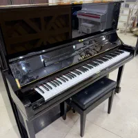 پیانو یاماها UX300