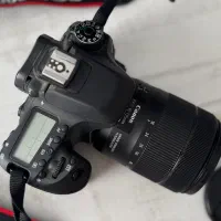 دوربین کانن ۸۰دی canon 80d با لنز ۱۸-۱۳۵ در حد نو