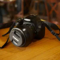 دوربین canon 250D / یک عدد لنز