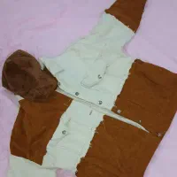 ست لباس سه تیکه کرمی پاییزی و یک کاپشن نازک پاییزی