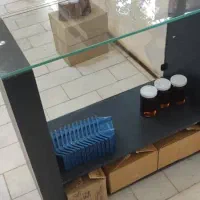 پیشخوان و میز