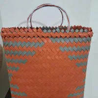 سبد دست بافت و سنتی در طرح و رنگ دلخواه