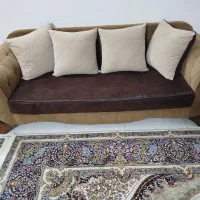 مبل درحدویک عدد میزتی وی|مبلمان خانگی و میز عسلی|نیشابور, شهید بهشتی|دیوار