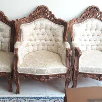 فروش مبل استیل منبت کاری با دو میز و شیشه روی آنها|مبلمان خانگی و میز عسلی|اصفهان, حسین‌آباد|دیوار