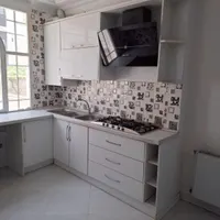 ۴۹ متر با انباری طبقه همکف