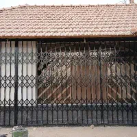 محافظ درب اپارتمان باغ