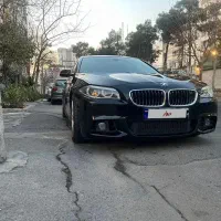 بی ام و ۵۲۸ مشکی  ۴ کلید ۲۰۱۵