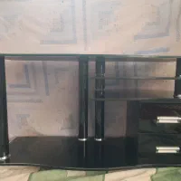 میز تلویزیون شیشه‌ای