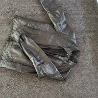 یک عدد کت چرم مردانه