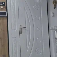 درب دوتایی هال طبق عکس