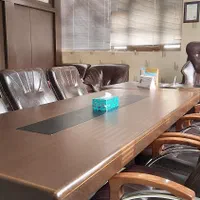 فروش میز کنفرانس و میز ریاست با صندلیها|دفتر کار|اصفهان, شهرک صنعتی امیرکبیر (شاپور جدید)|دیوار