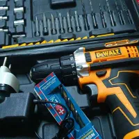 دیلر و پیچ بند شارژی قوی نو ، زیر قیمت بازار