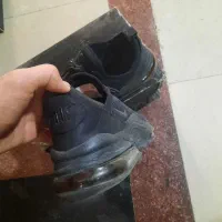 کتونی نایک خوش پا در حد|کیف، کفش، کمربند|اندیشه, اندیشه فاز ۲|دیوار