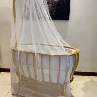 گهواره بغل تخت مادر