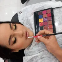 آموزش میکاپ تخصصی 50%تخفیف