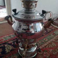 سماور گازی ۴ لیتری نو بدون استفاده  با بدنه برنج