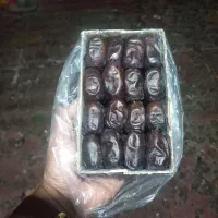خرما ۸۰۰ گرمی ، بسته بندی مادرکارتن ۱۲ تایی .