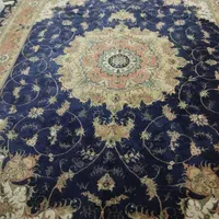 سه عدد فرش ازهرکدوم فقط یکی موجوده