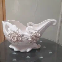ظرف تزیینی برای شاخه نبات
