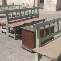 نیمکت چوبی قدیمی