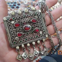 آویزهای کهنه صفوی|کلکسیون اشیاء عتیقه|محمدیه-قزوین, |دیوار