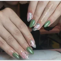 خدمات تخصصی کاشت ناخن ، دیزاین ناخن|خدمات آرایشگری و زیبایی|شیراز, شهرک ولیعصر|دیوار