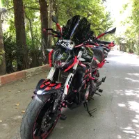 بنلی ۳۰۰ مدل ۱۴۰۰