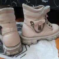 پوتین دخترانه کرمی رنگ|کیف، کفش، کمربند|قدس, شهر‌قدس|دیوار