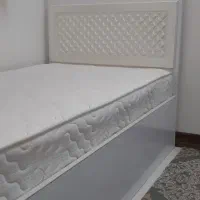 تخت خواب نوجوان