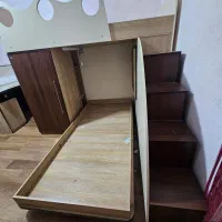 تخت دو طبقه