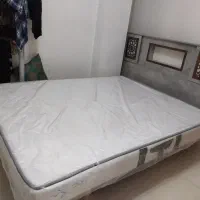 تخت خواب دو نفره در حد نو