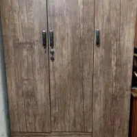 کمد لباس با رنگ خاص